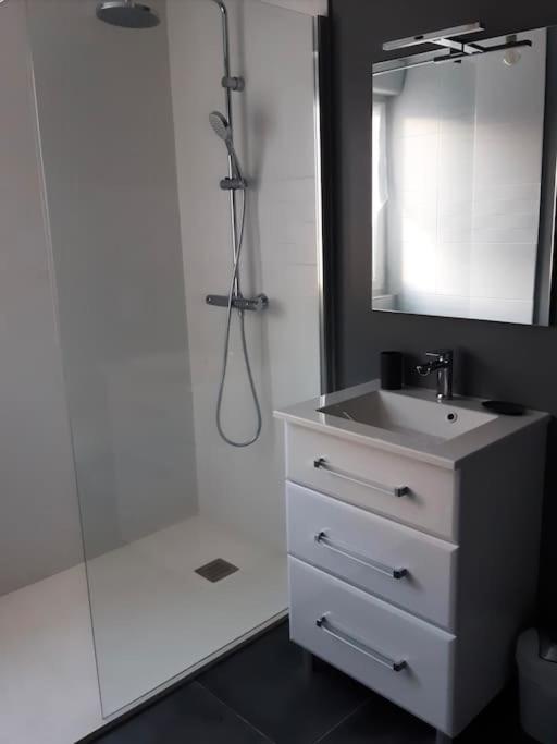 Mer - Gîte entièrement neuf à 100 mètres de la plage Wimereux Extérieur photo